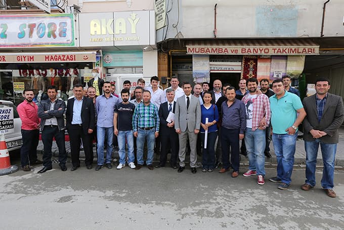 Bölge esnafı imza topladı: 'trafiğe kapatılsın!' dedi