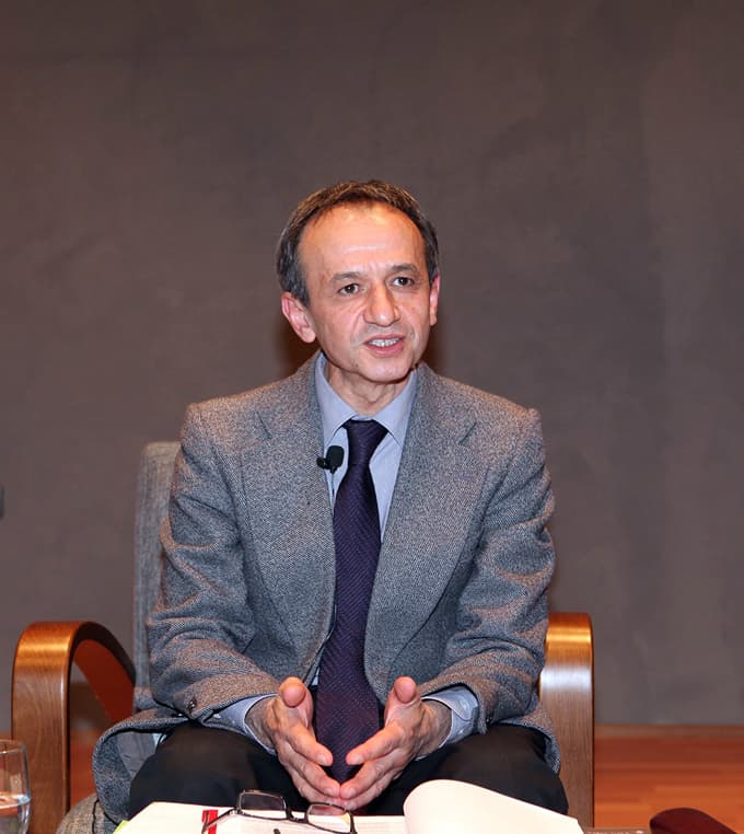 Büyükşehir Akademi bilginin peşinde