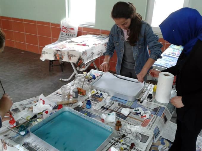 Karaçam'ın öğrencilerinin çoğu sanat ve sporla ilgileniyor