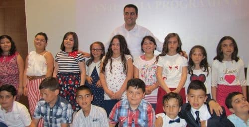 Minik öğrenciler Üstad Necip Fazıl'ı andı