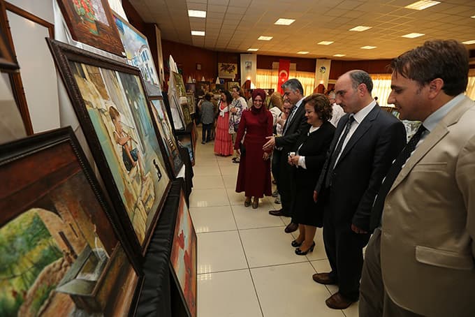 SAMEK Sapanca kursiyerleri yıl sonu sergisi açtı