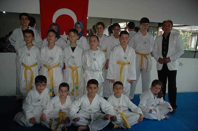 Kocaalili miniklerin kuşak sevinci