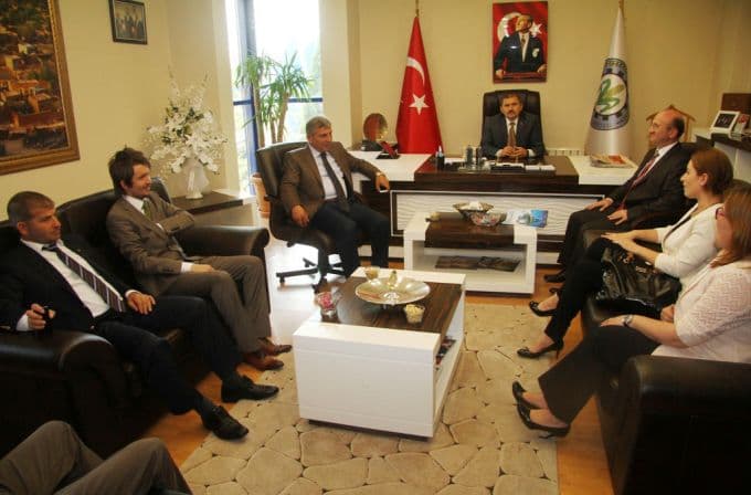 İki ülke arasındaki ticari faaliyetler için buluştular