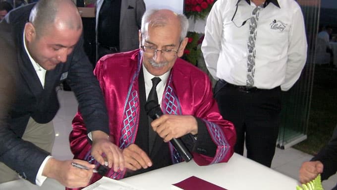 Başkan Özkaraman, öğrencisinin nikahını kıydı