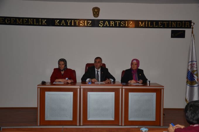 Başkan Yılmazer, "Geçide yatarım yine de kapattırmam"