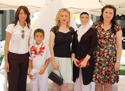 <p align="center"><font face="verdana,geneva" size="2">Cemiyete katılan G&uuml;lery&uuml;z Kuyumculuk personeli, Kerem Bedir'e ge&ccedil;miş olsun dileklerinde bulundu.</font></p>