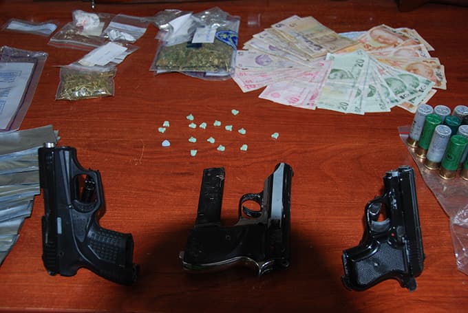 Emniyetten torbacılara büyük operasyon: 76 gözaltı