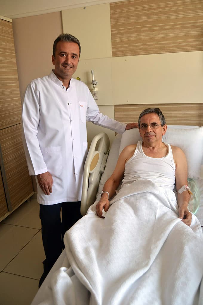 Sakarya'dan 3 doktor, ameliyat için Kayseri'ye gitti