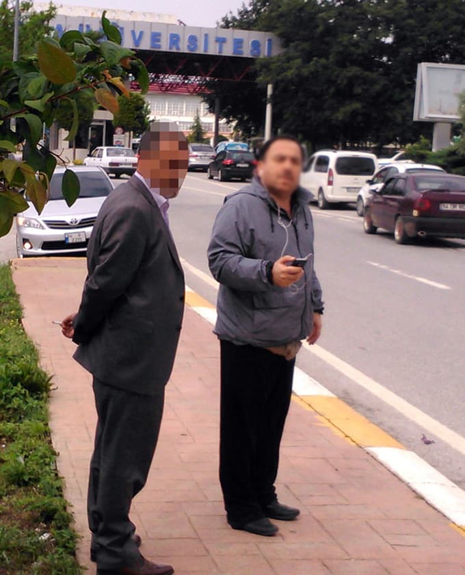 SAÜ'de fahri müfettiş ile 'Çekme kardeşim!' kavgası