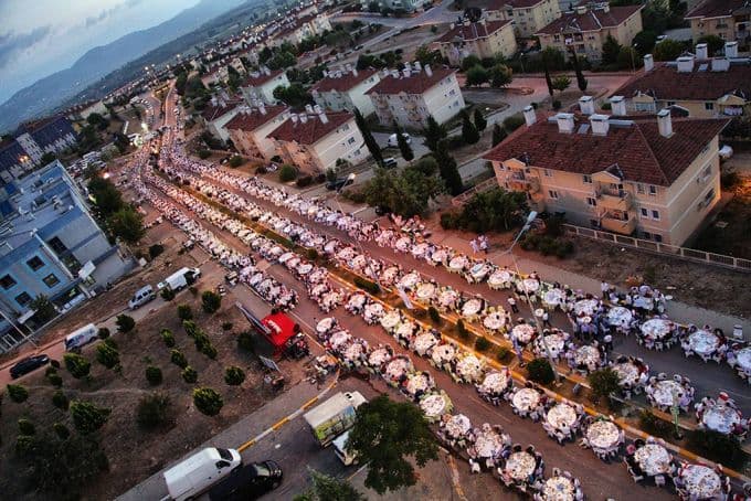 100 bin Sakaryalıya iftar yemeği verilecek
