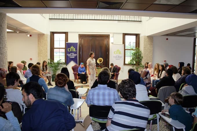 Serdivan Akademi'de şiir dinletisi