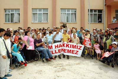 Engelli Ailelerinden Eylem