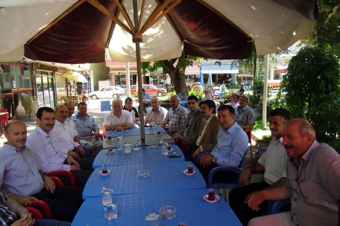 AKP'li Milletvekilleri, Karapürçek'te incelemelerde bulundu