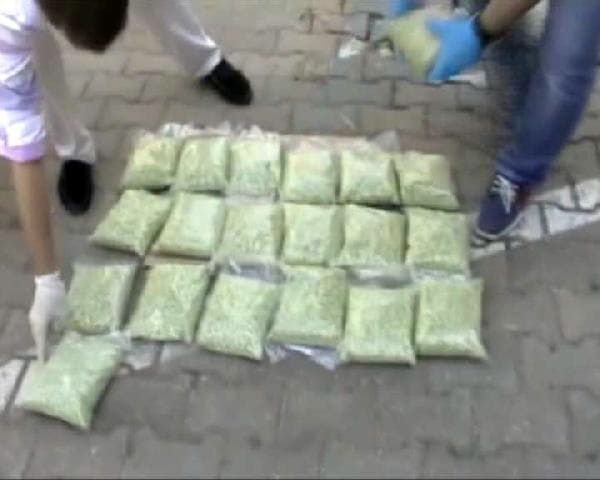 Sakarya polisinden zehir tacirlerine büyük darbe!