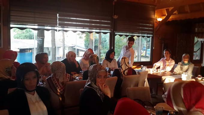 Zehra Hatipoğlu, meclis üyeleriyle bir araya geldi