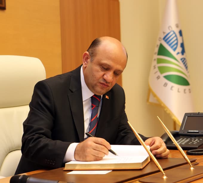 Bakan Işık, Büyükşehir Belediyesi'nde
