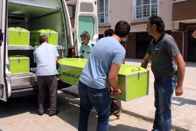 Üç arkadaşın alkol alemi ölümle bitti!