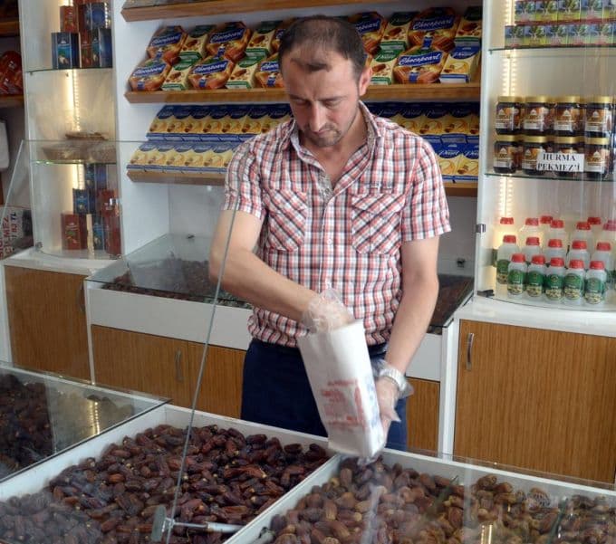 Ramazan'da hurma fiyatları cep yakacak