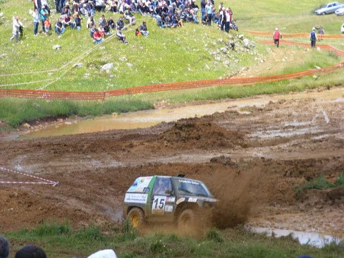 Off-Road yarışları nefesleri kesti