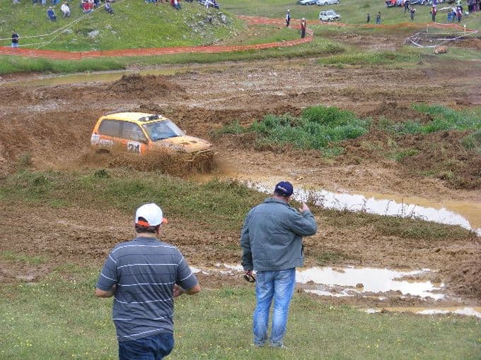 Off-Road yarışları nefesleri kesti
