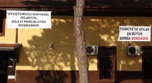 Vatandaşlardan "Uyuşturucuya hayır" yürüyüşü