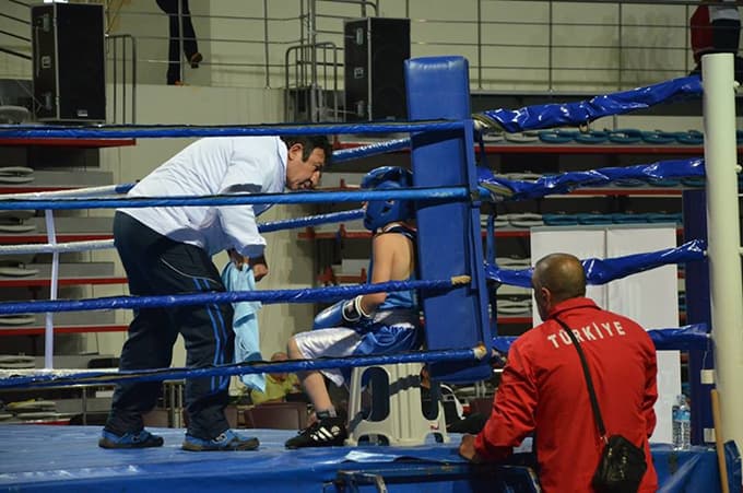 Türkiye Alt Minikler Boks Şampiyonası Sakarya'da başladı