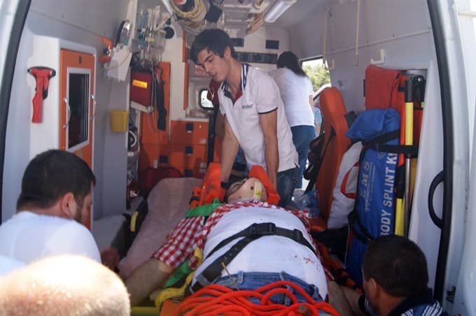 Araçtan dışarı savrularak hayatını kaybetti