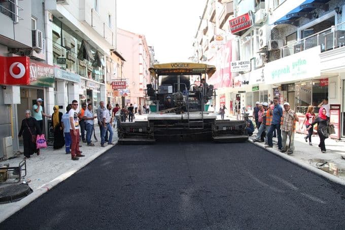 İtfaiye Caddesi araç trafiğine kapatıldı