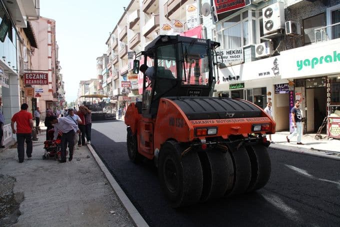 İtfaiye Caddesi araç trafiğine kapatıldı