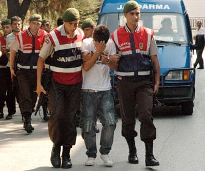 Jandarma'dan Kablo Hırsızlarına Suçüstü