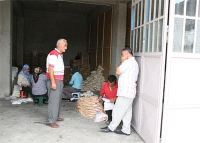 Akyazı Belediyesi'nden 2500 Kişiye Gıda Yardımı