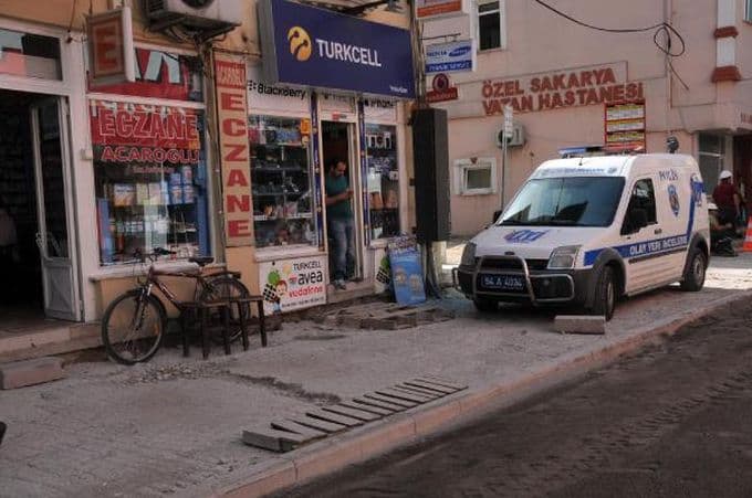 Aynı börekçiyi yarım saat içinde iki kez soydu