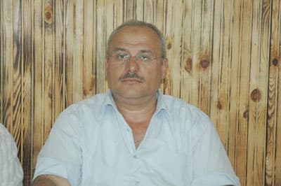 <font face="verdana,geneva" size="2">Hordolaş, mısıra verilen taban fiyatın &uuml;reticiyi memnun etmediğini ifade ederek, <font color="#cc0000">&quot;Fındık &uuml;reticilerimiz <strong>'eğer taban fiyatı 5 YTL'nin altında olduğu taktirde bizler &uuml;r&uuml;n&uuml;m&uuml;z&uuml; vermeyip yakacağız'</strong> diyorlar. &Ccedil;&uuml;nk&uuml; &uuml;reticilerimiz de haklıdır ve h&uuml;k&uuml;met &uuml;reticilere resmen işkence uygulamaktadır. &Uuml;r&uuml;n toplandı, kurutuldu, &ccedil;uvallandı ama halen taban fiyatları a&ccedil;ıklanmadı. Bizler bunun hesabını elbette soracağız ve gereken cevabı biz &uuml;reticiler verecektir.&quot; </font>dedi.</font>