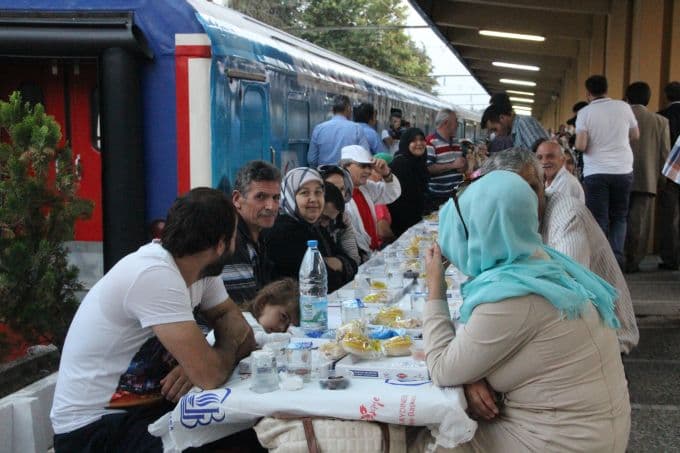 Bayrampaşa Belediyesi'nden Adapazarı'nda iftar