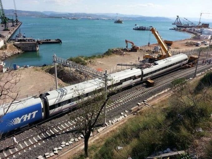 YHT, test sürüşünde kaza yaptı