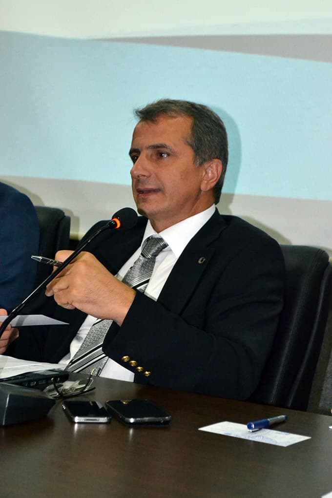 Genel Sekter Sağlam basınla tanıştı