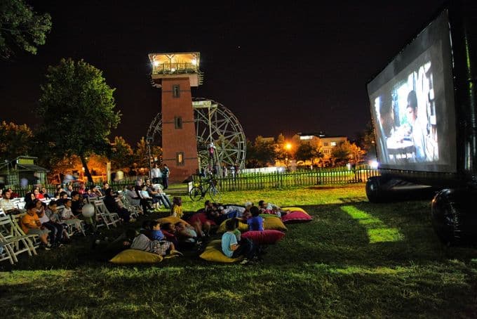 Kent Park'ta sinema keyfi