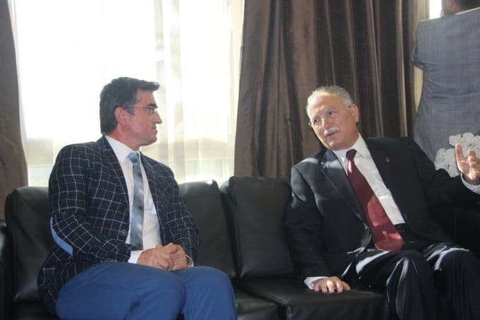 Ekmeleddin İhsanoğlu Sakarya'da