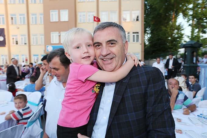 Büyükşehir Belediye iftarı Kaynarca'da gerçekleşti