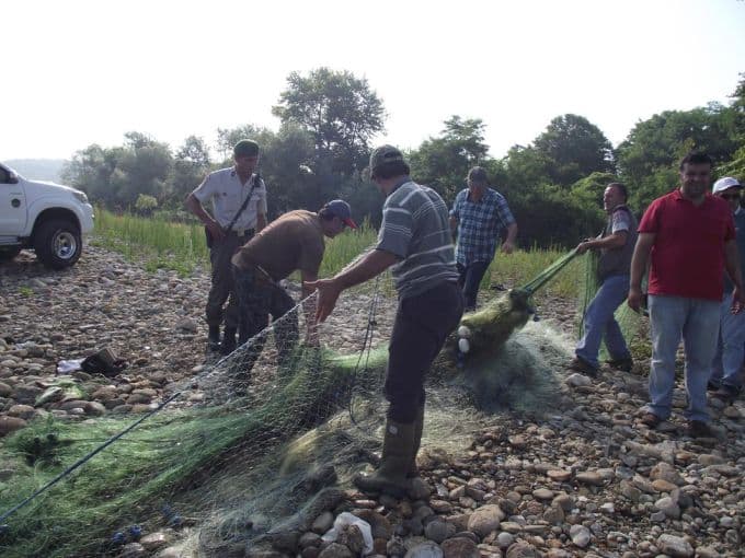 Sapanca Gölü'nde 6 kilometrelik ağ ele geçirildi 