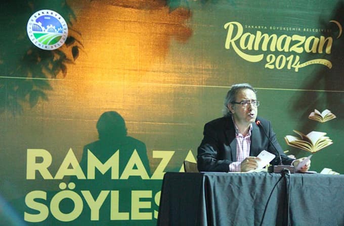 Mustafa Armağan Osmanlı'nın İslam'a katkılarını anlattı