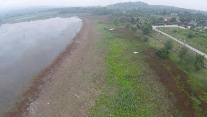 Sapanca Gölü'ndeki çekilme havadan böyle görüntülendi