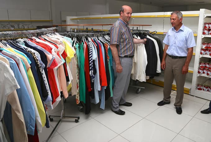 Yoksulların yüzü toplumsal yardımlaşma marketiyle gülüyor