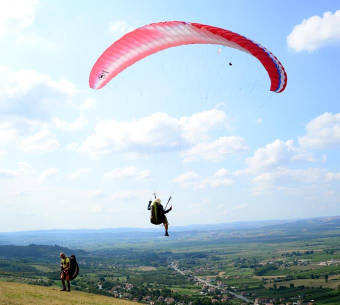 Sakarya, yamaç paraşütçülerine ev sahipliği yapıyor