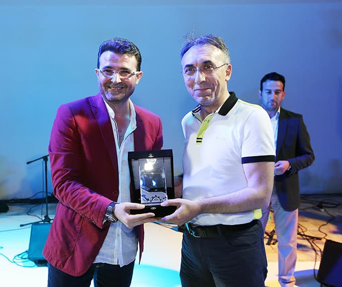 Bedirhan Gökçe şiirleriyle Sakaryalıları büyüledi