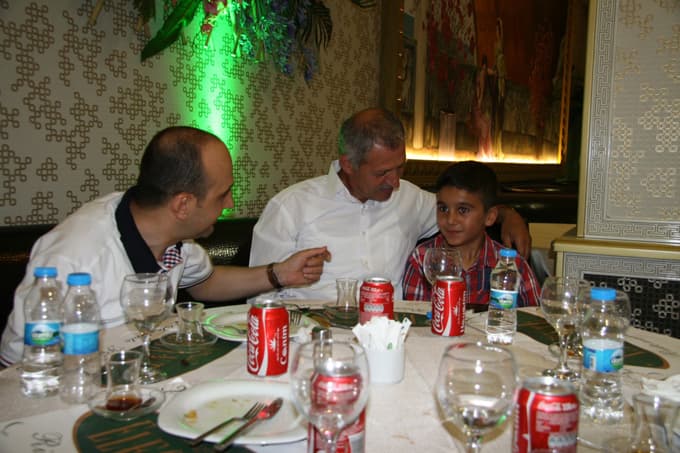Başkan Dişli, kimsesiz çocuklarla iftar yaptı