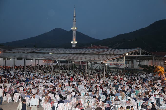 Taraklı'daki iftarda bürokrasi buluştu