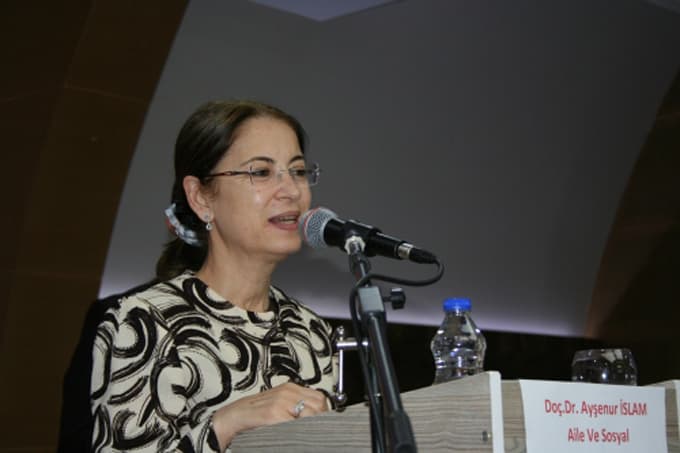 Bakan İslam önemli açıklamalarda bulundu