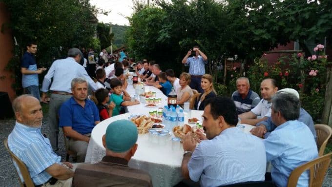 7'den 70'e iftar yemeğinde buluştular