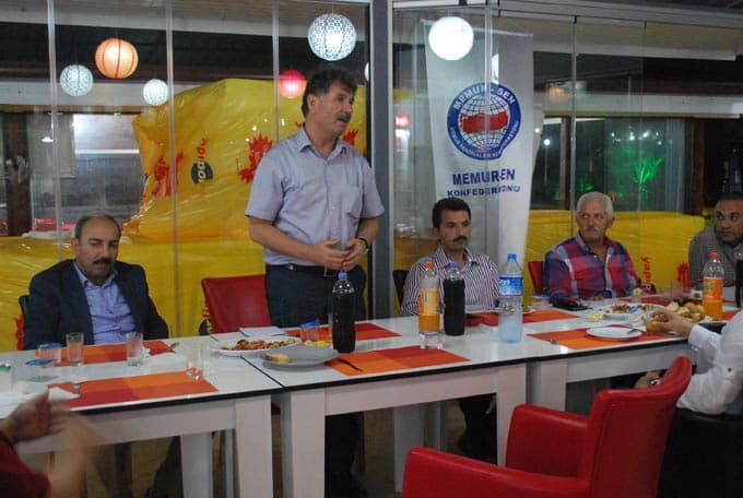 Bem-Bir-Sen Sakarya Şubesi iftar düzenledi